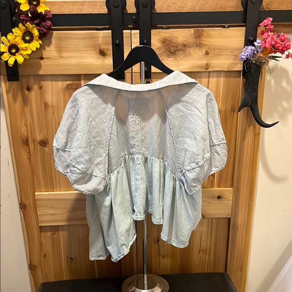 We The Free Seafoam Blue Puff Sleeve Blouse with High/Low - Picture 9 of 13